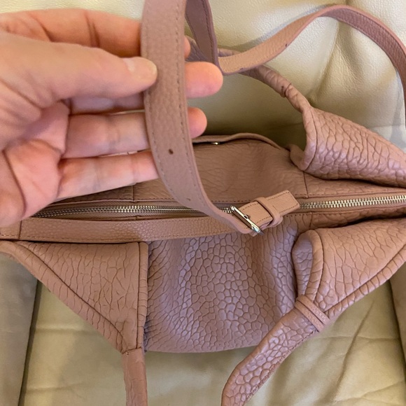 Vince Camuto Mauve leather pleated tote/crossbody/shoulder bag - Picture 9 of 17